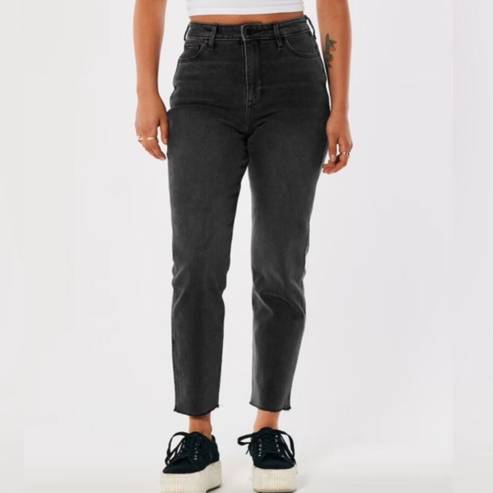 Hollister Ultra High‎ Rise Mom Jeans Washed Black Size 3R - Picture 2 of 14